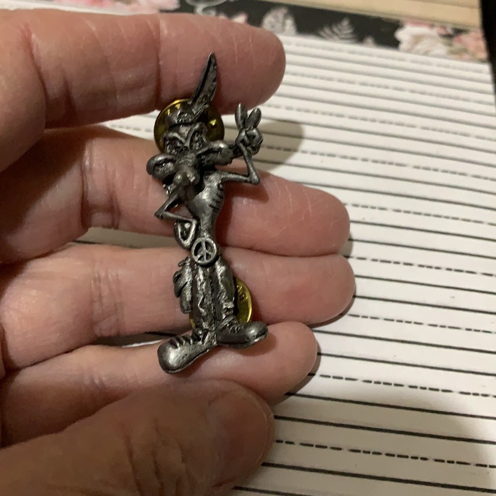 Vintage-Wiley Coyote- Pewter- Tie Tack- 2”
